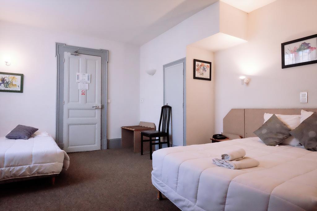 Hotel Pedussaut Сен-Годанс Екстериор снимка