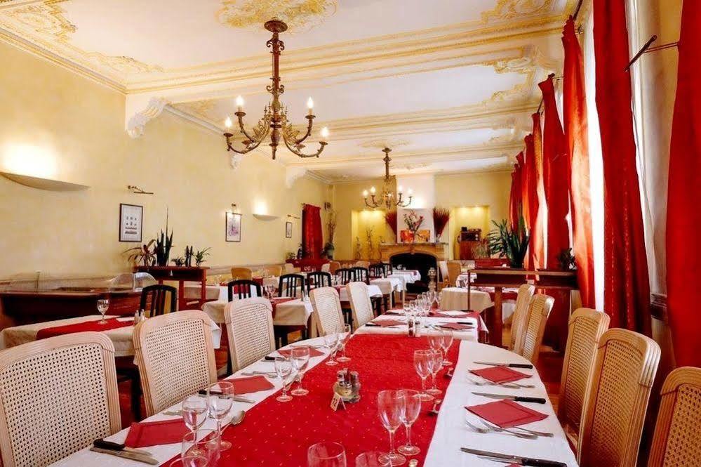 Hotel Pedussaut Сен-Годанс Екстериор снимка